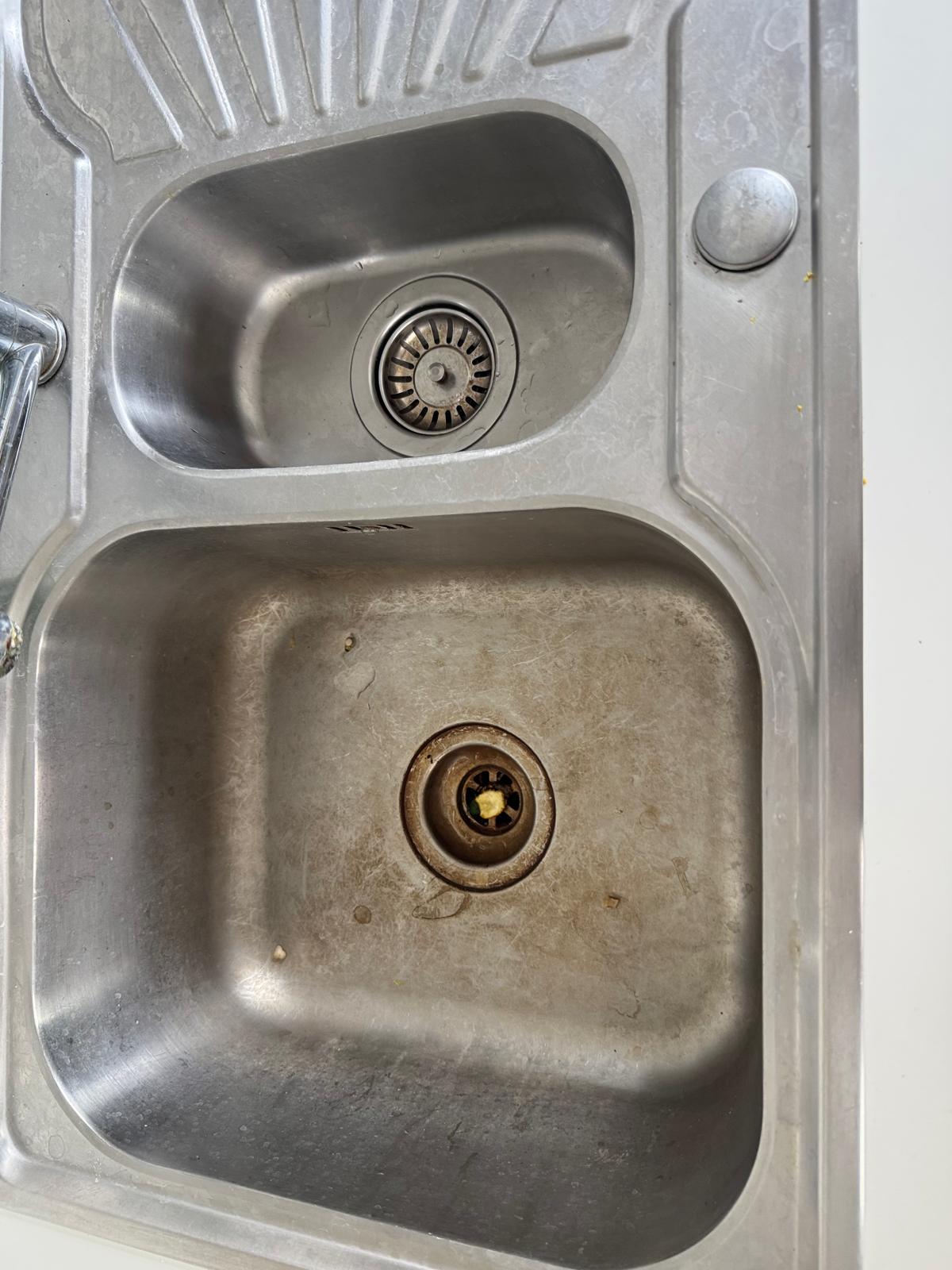 Kitchen — full degrease — before