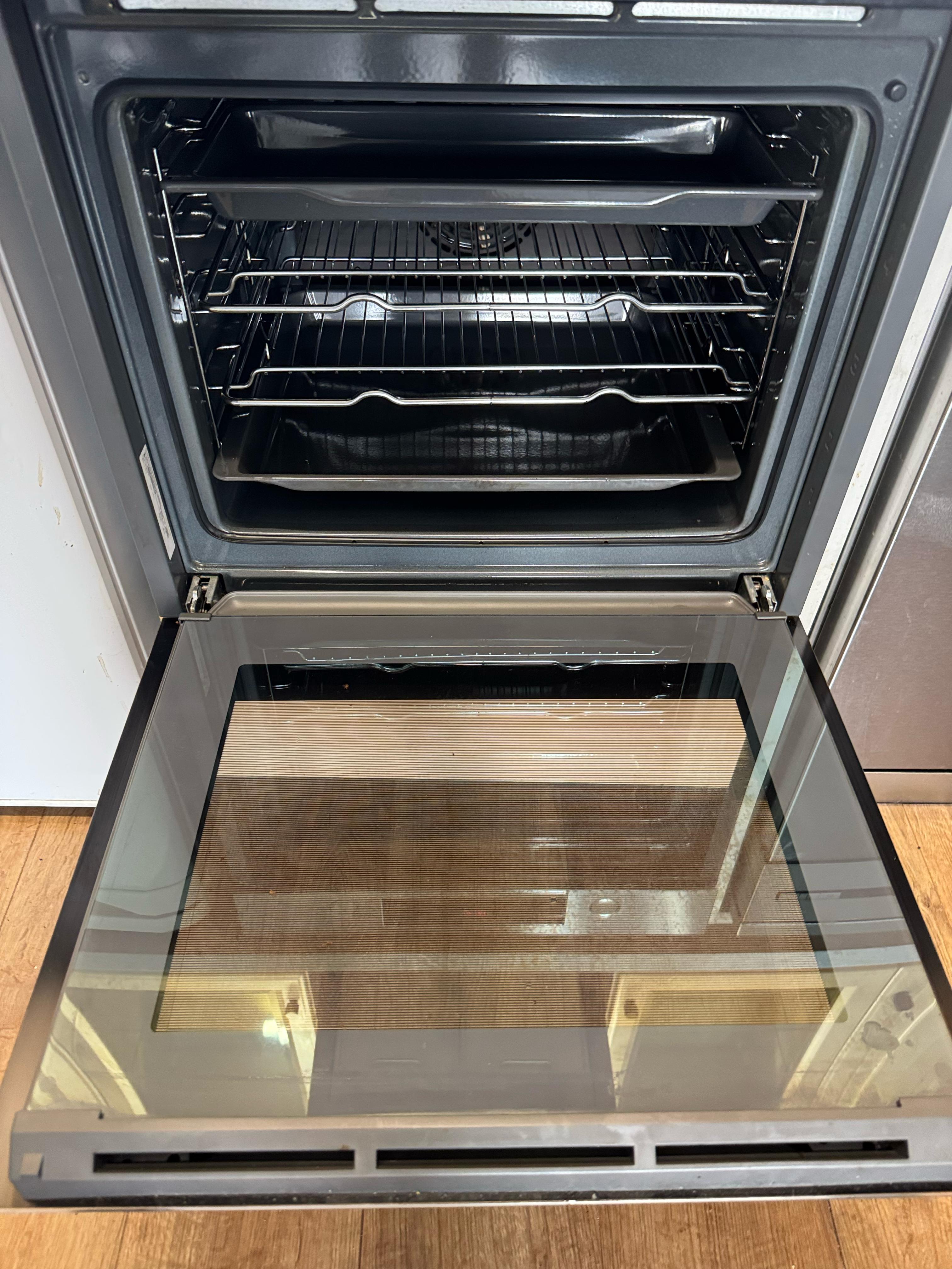 Oven